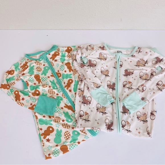 Set Of 2 Dream Big Little Egghunt & What’s Up Peeps Dream Rompers Size 3T - Picture 2 of 6